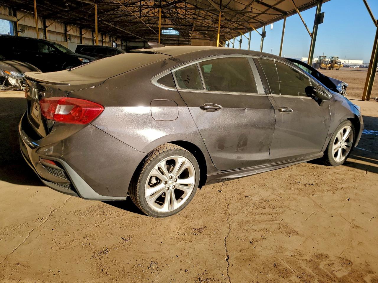 2017 CHEVROLET CRUZE PREMIER photo 3