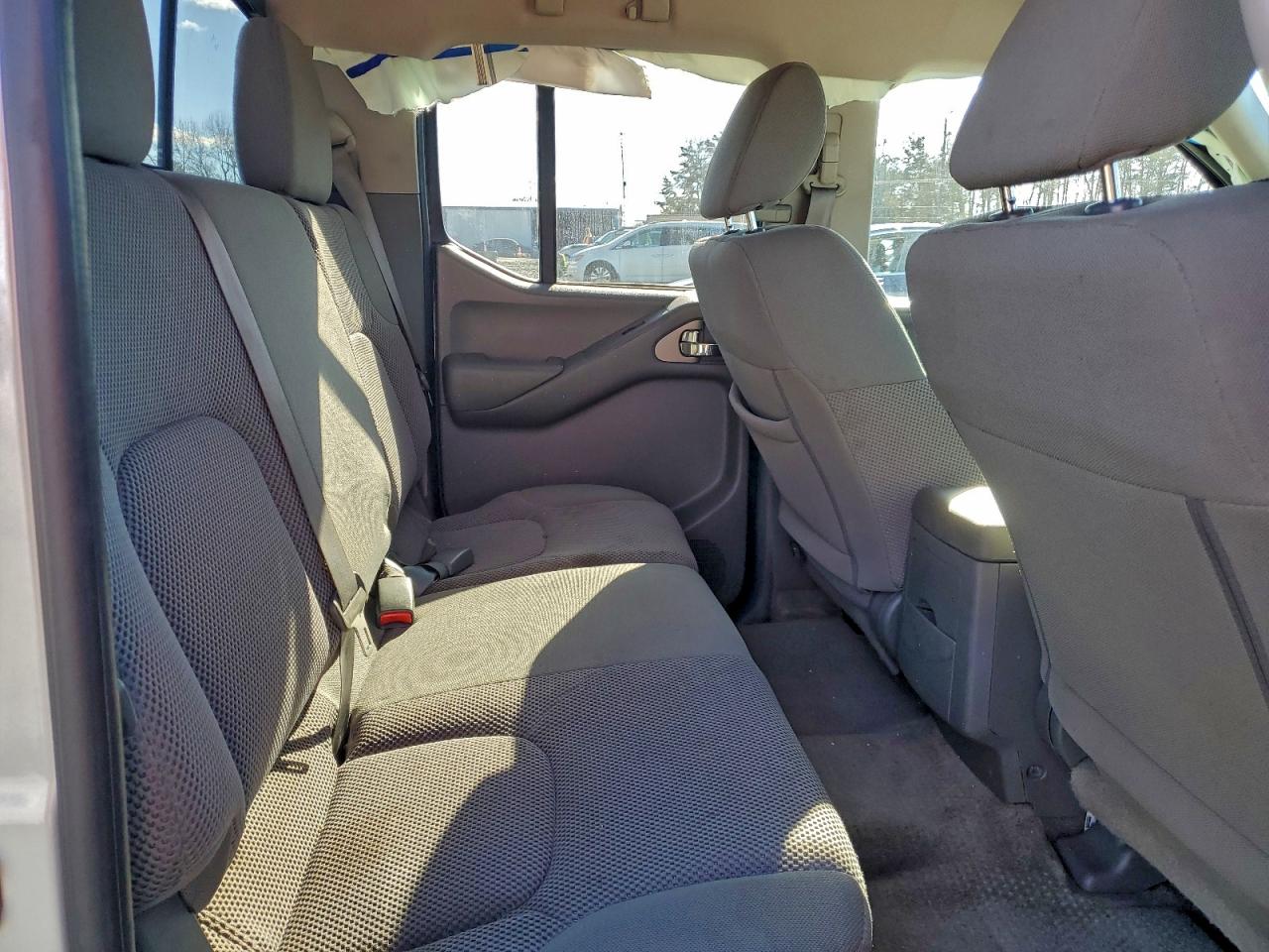 2018 NISSAN FRONTIER S photo 19