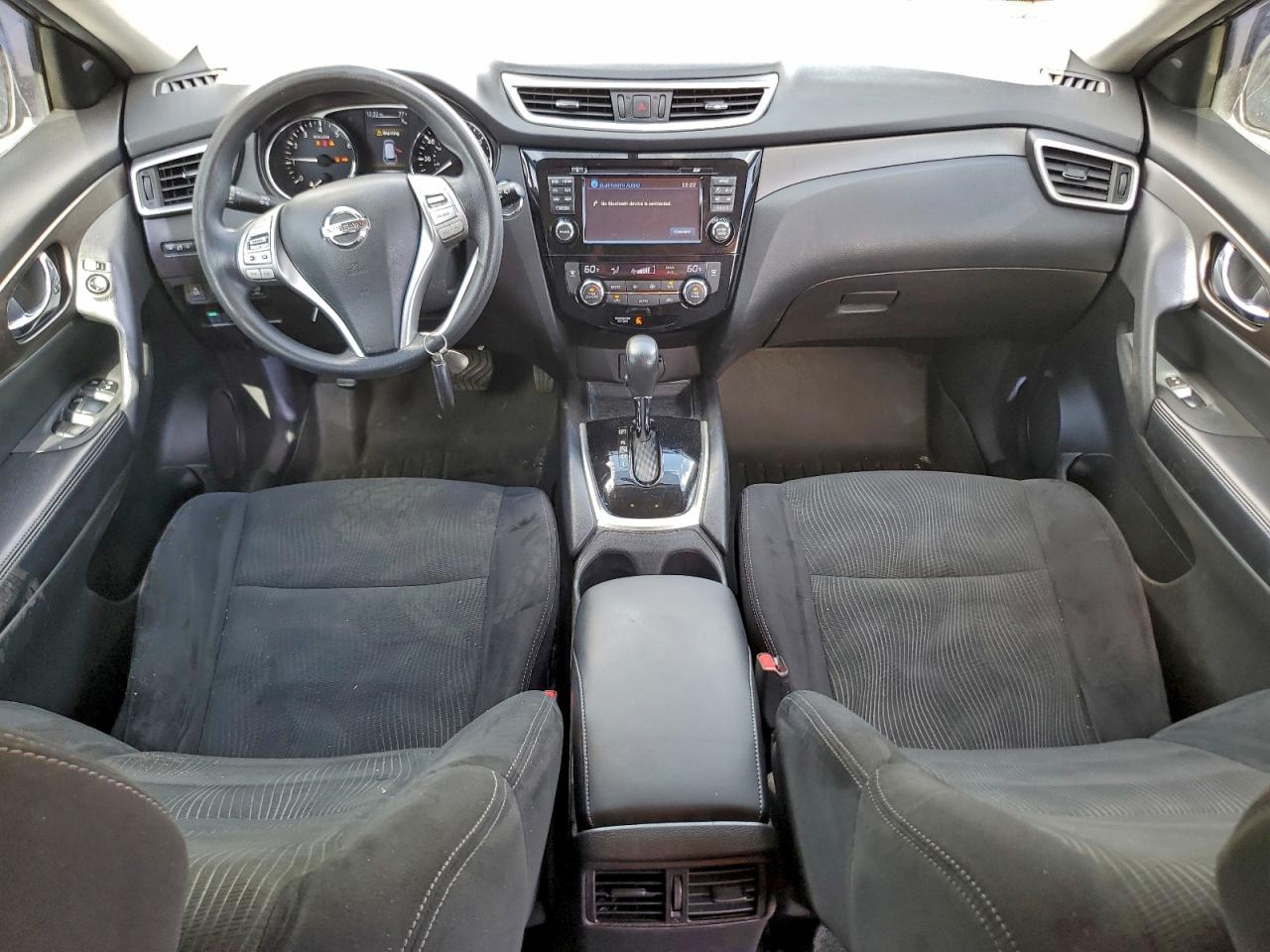 2016 NISSAN ROGUE S photo 8