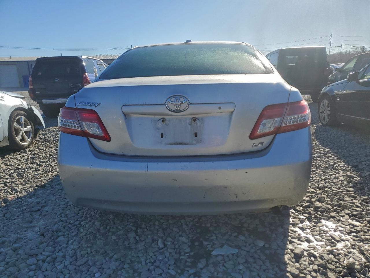 2011 TOYOTA CAMRY BASE photo 6