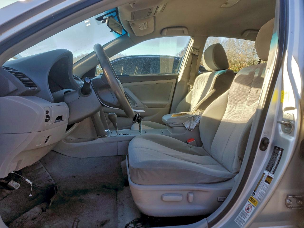 2011 TOYOTA CAMRY BASE photo 7