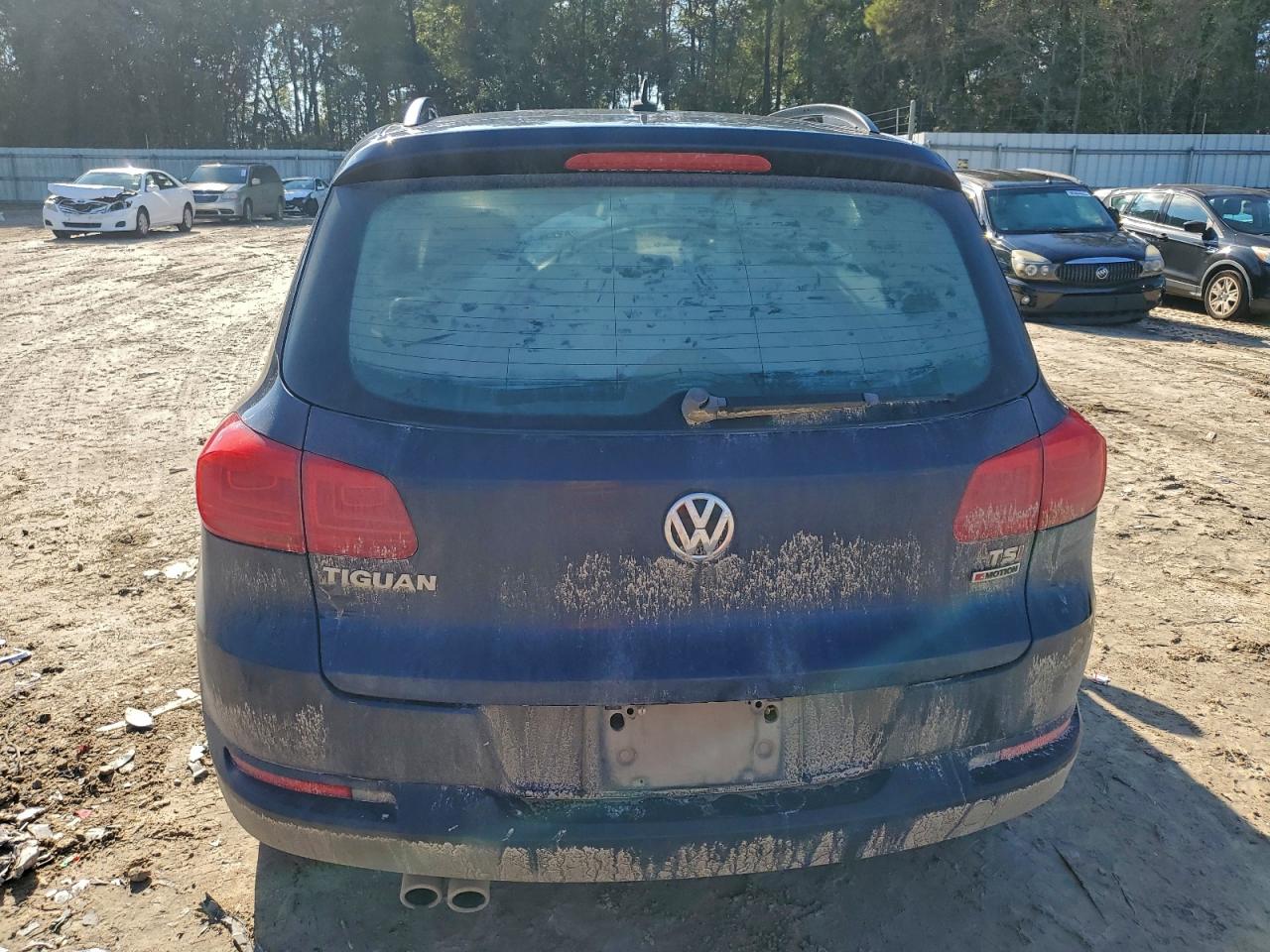 2016 VOLKSWAGEN TIGUAN S photo 6
