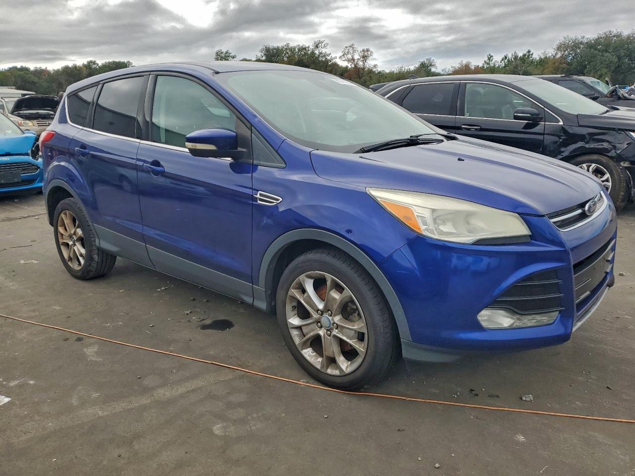 2013 FORD ESCAPE SEL photo 4