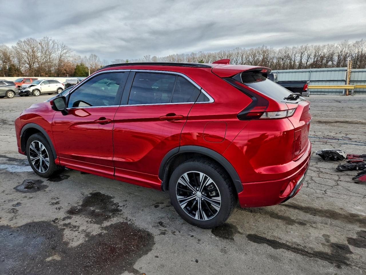2022 MITSUBISHI ECLIPSE CROSS SE photo 2