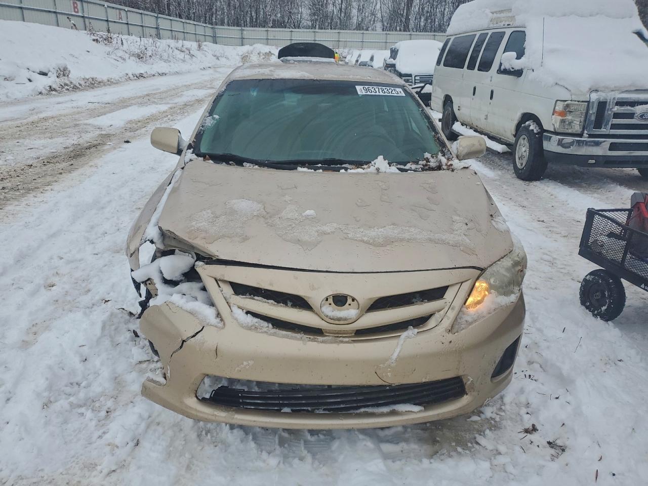 2011 TOYOTA COROLLA BASE photo 5