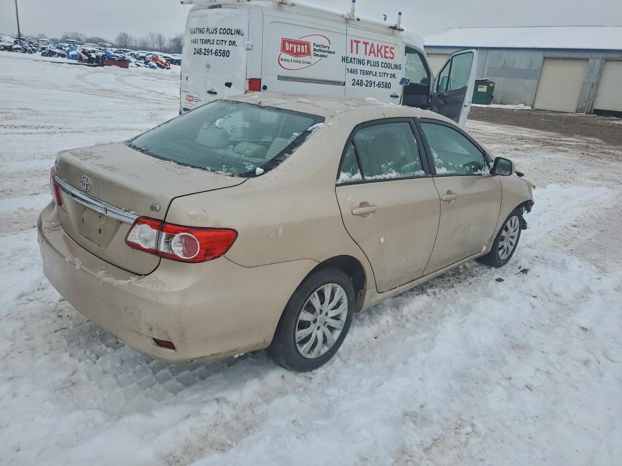 2011 TOYOTA COROLLA BASE photo 3