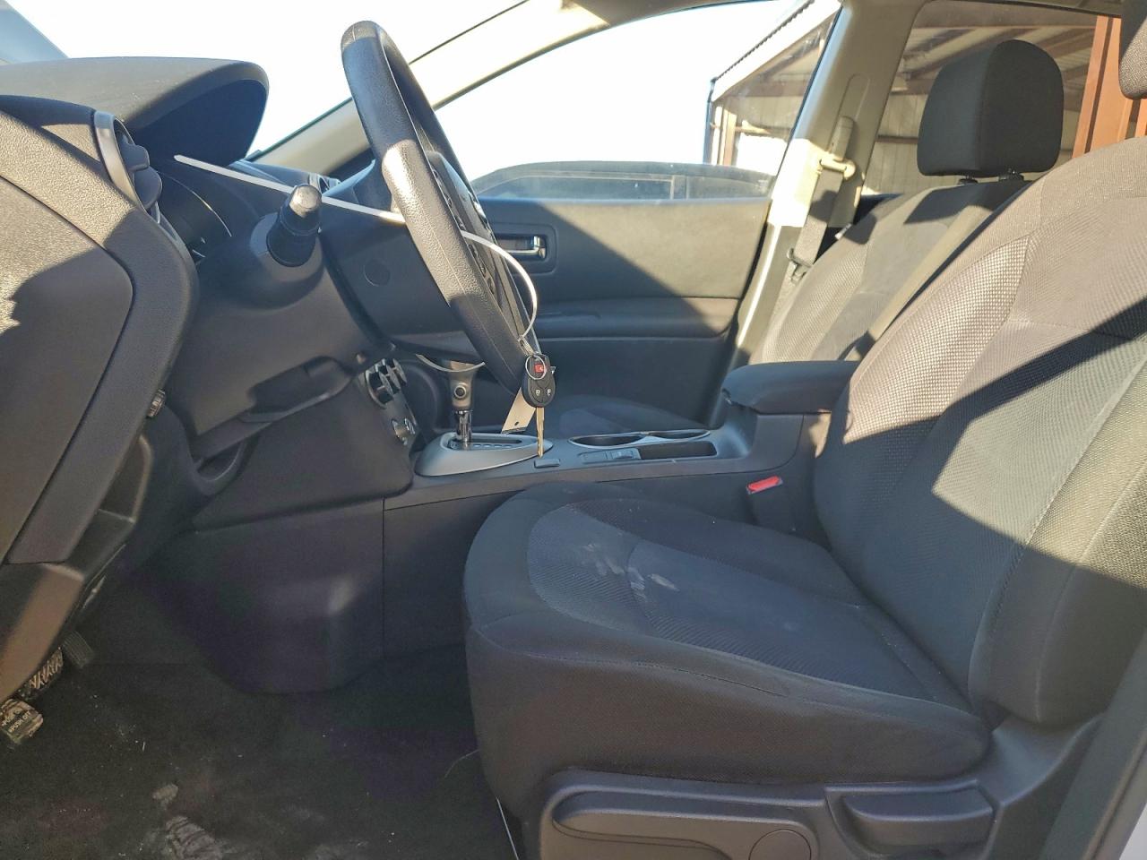 2013 NISSAN ROGUE S photo 7