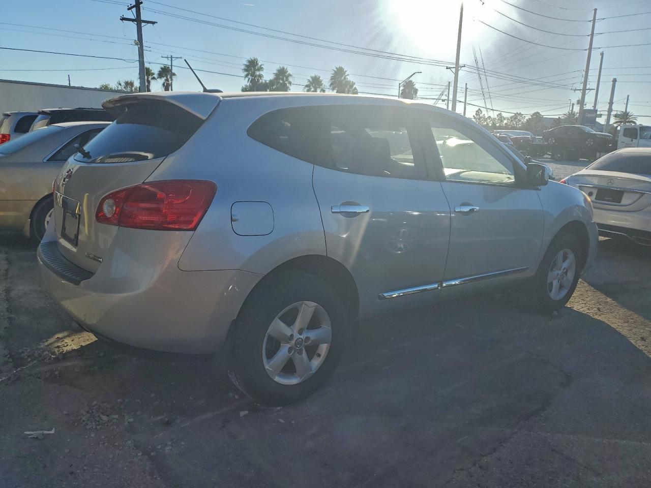 2013 NISSAN ROGUE S photo 3