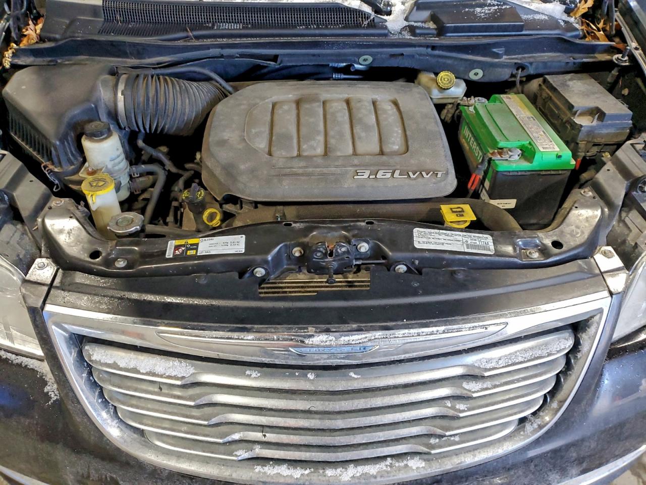 2015 CHRYSLER TOWN & COUNTRY TOURING L photo 12