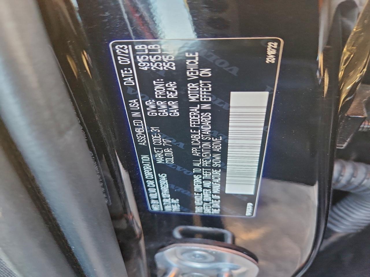 2024 VOLVO S60 PLUS photo 12