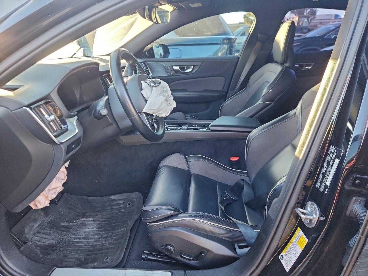 2024 VOLVO S60 PLUS photo 7