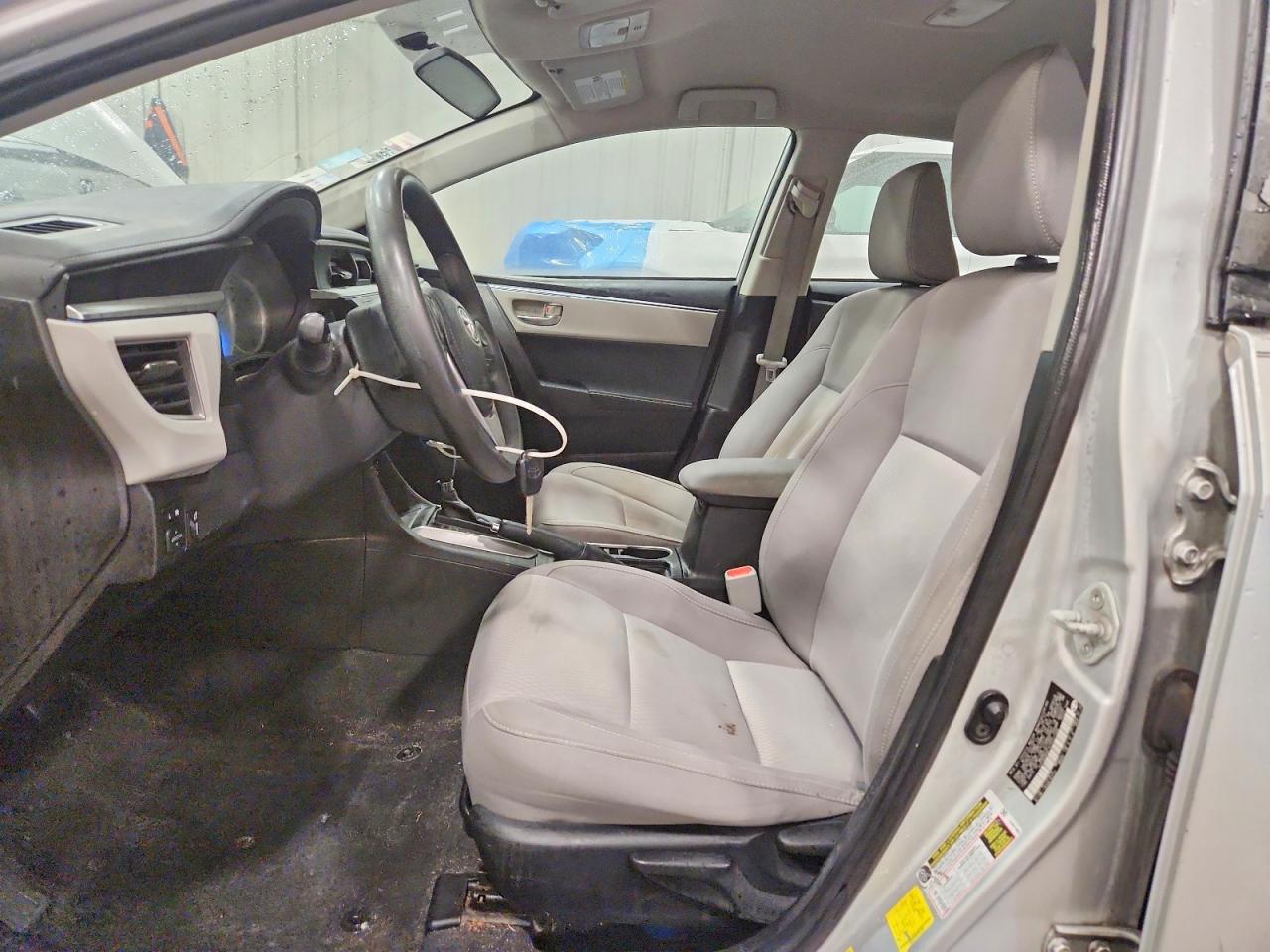 2014 TOYOTA COROLLA L photo 7
