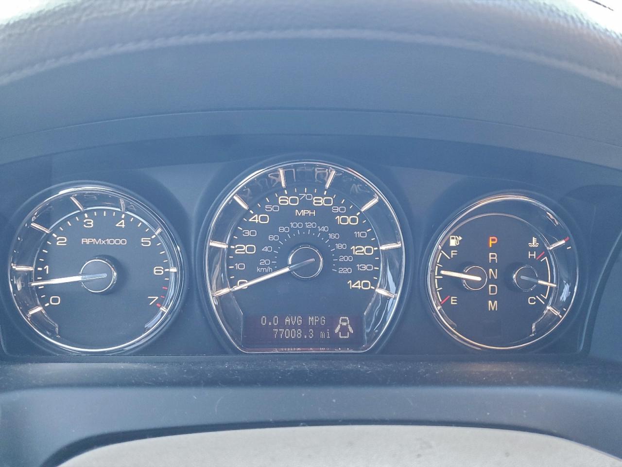 2010 LINCOLN MKS photo 9