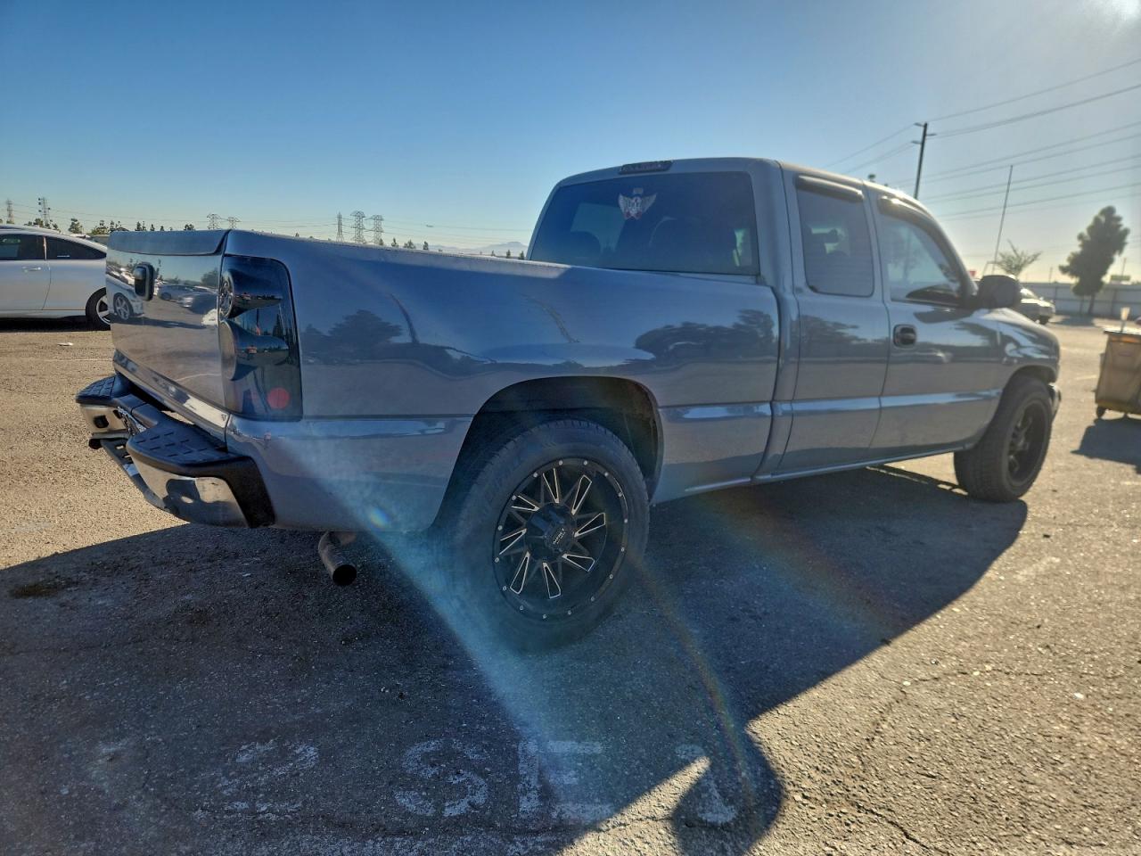 2001 GMC NEW SIERRA C1500 photo 3
