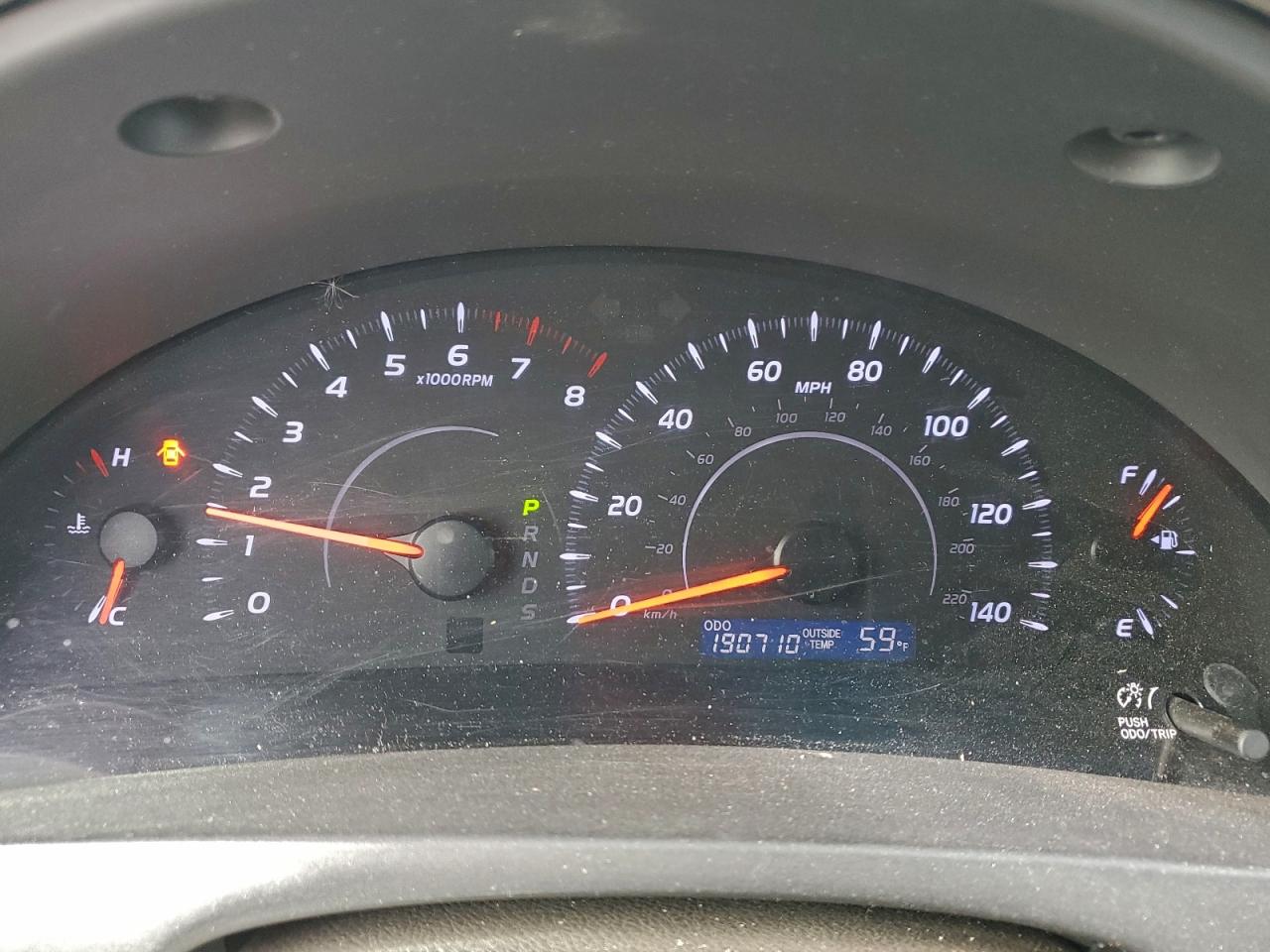 2010 TOYOTA CAMRY BASE photo 9