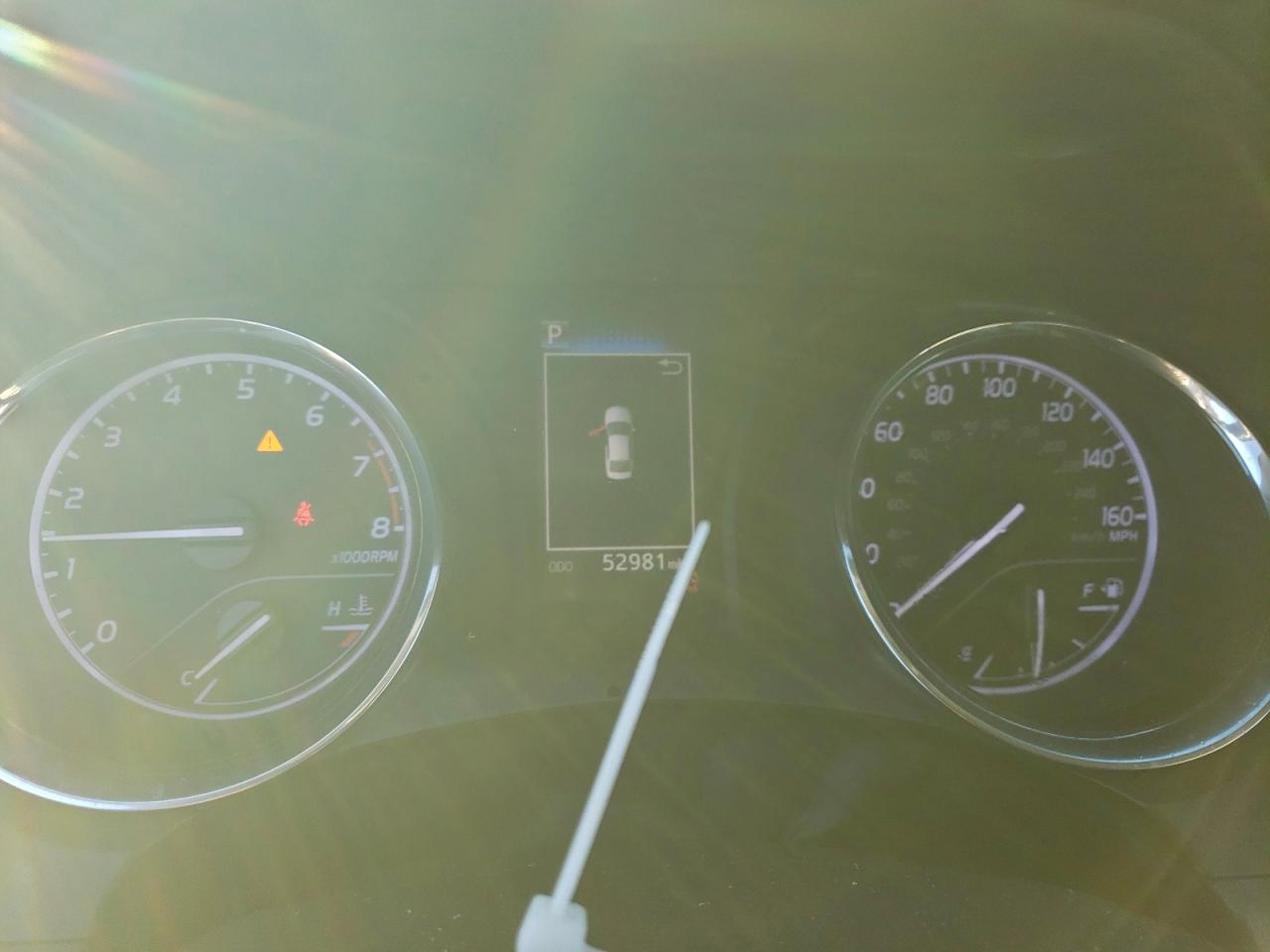2020 TOYOTA CAMRY SE photo 9