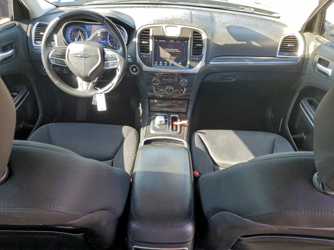 2019 CHRYSLER 300 TOURING photo 8