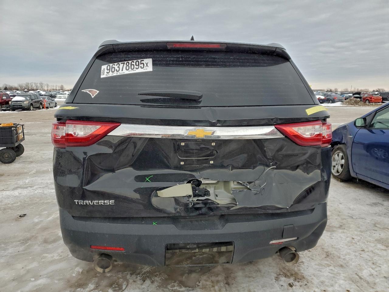 2019 CHEVROLET TRAVERSE LS photo 6