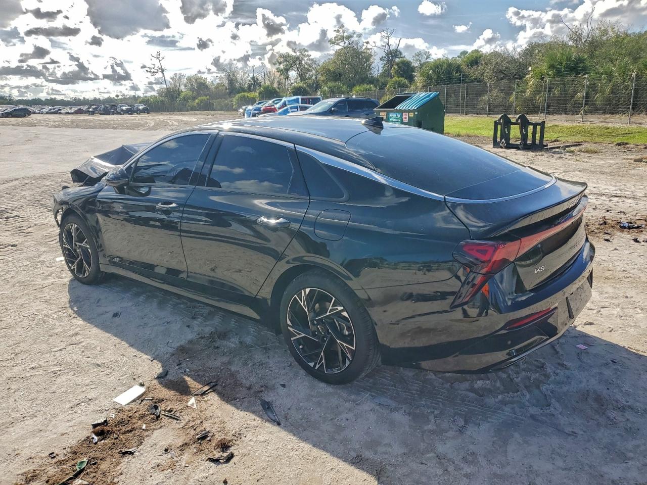 2025 KIA K5 GT LINE photo 2