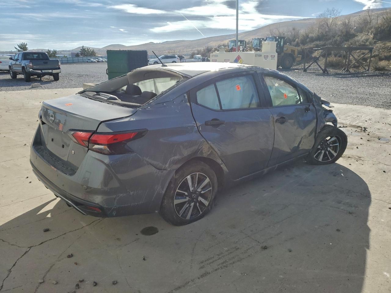 2024 NISSAN VERSA S photo 3
