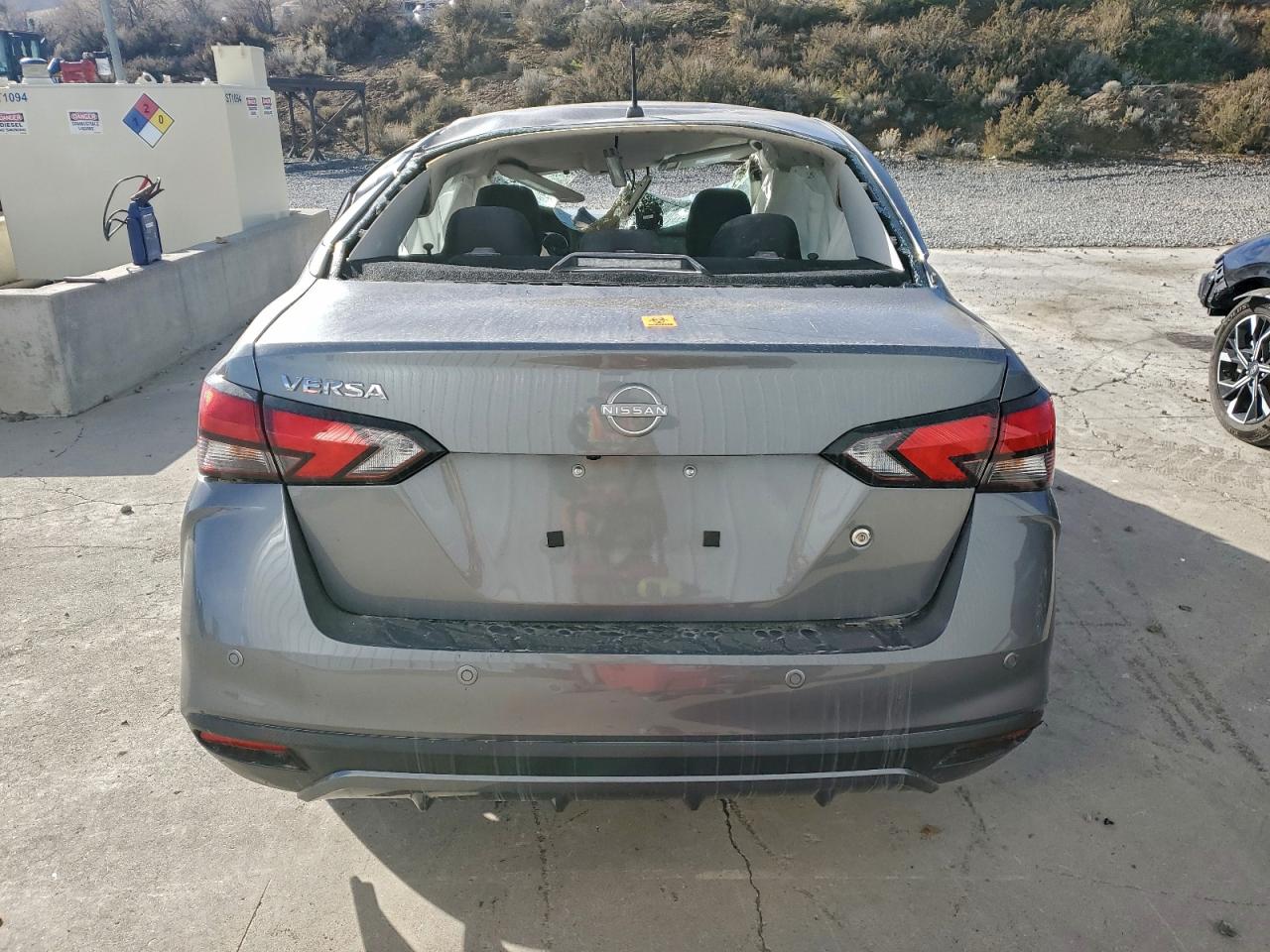 2024 NISSAN VERSA S photo 6