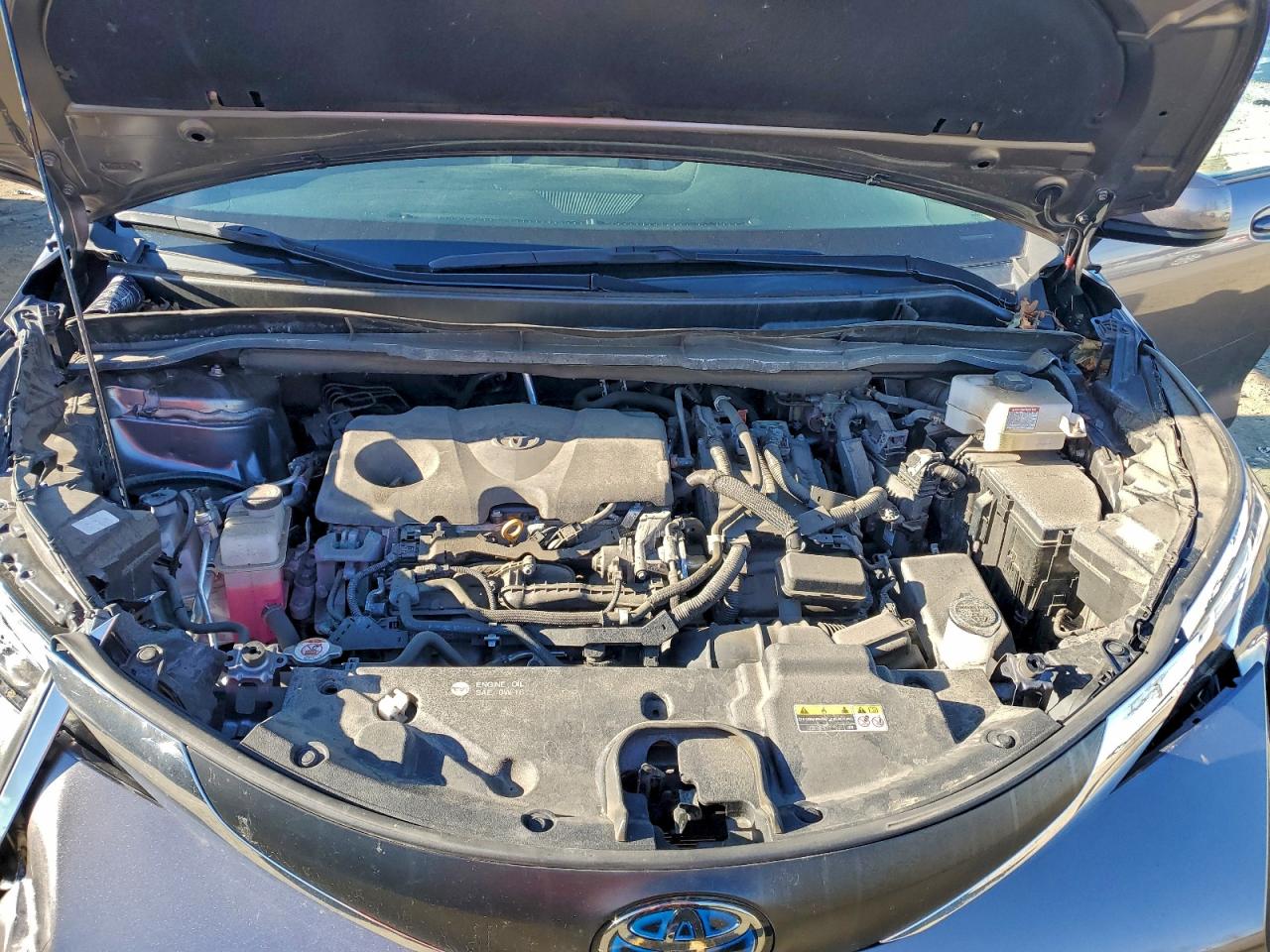 2021 TOYOTA SIENNA LE photo 12