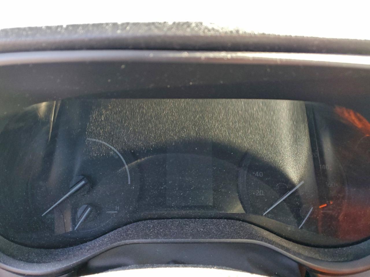 2021 TOYOTA SIENNA LE photo 9