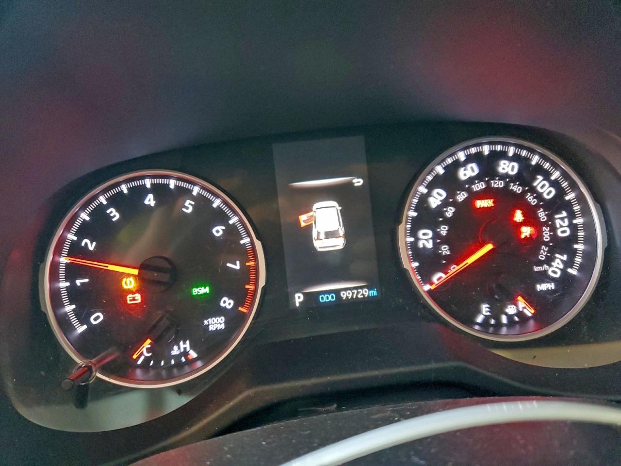 2021 TOYOTA RAV4 XLE photo 9