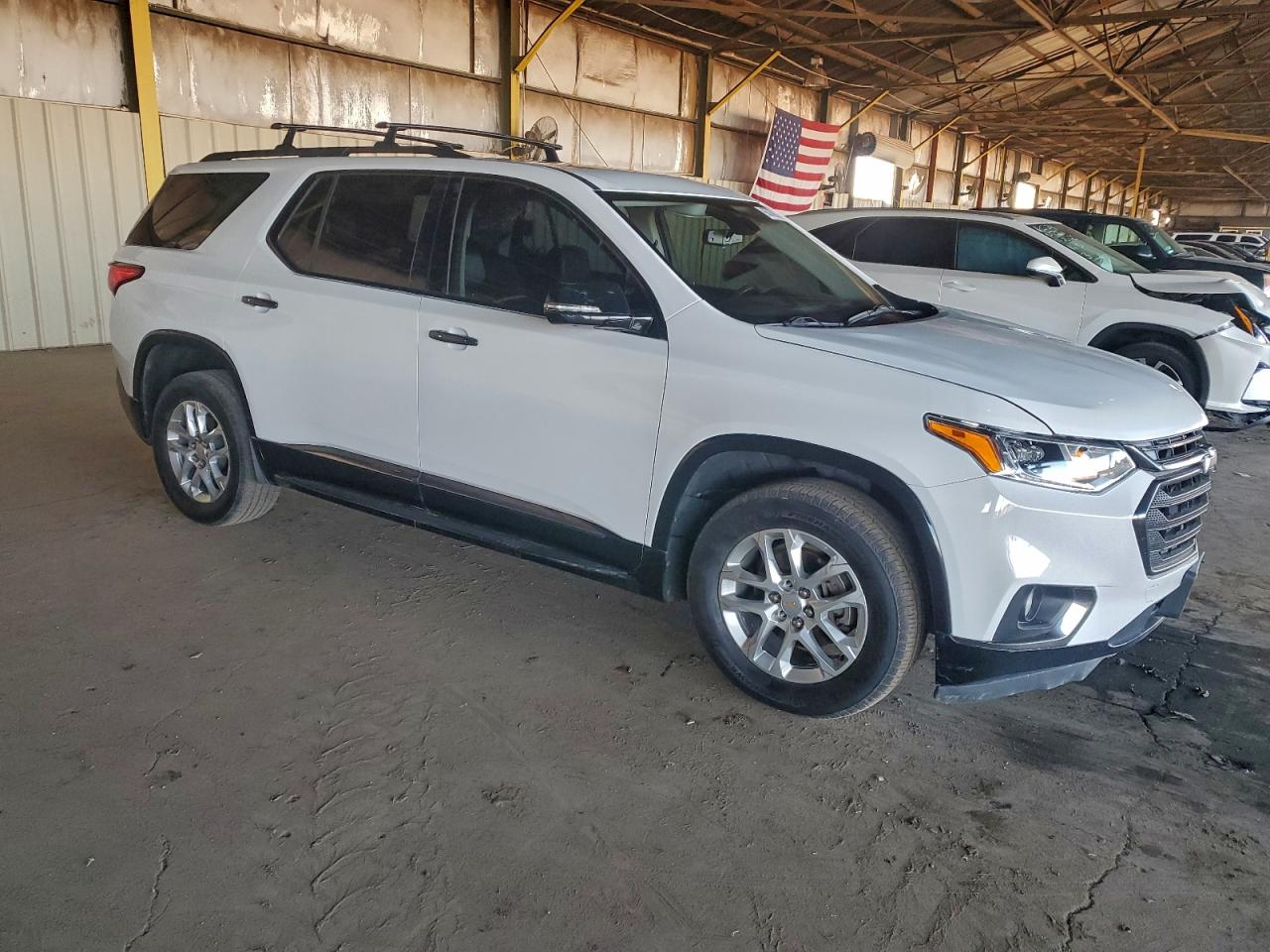 2019 CHEVROLET TRAVERSE PREMIER photo 4