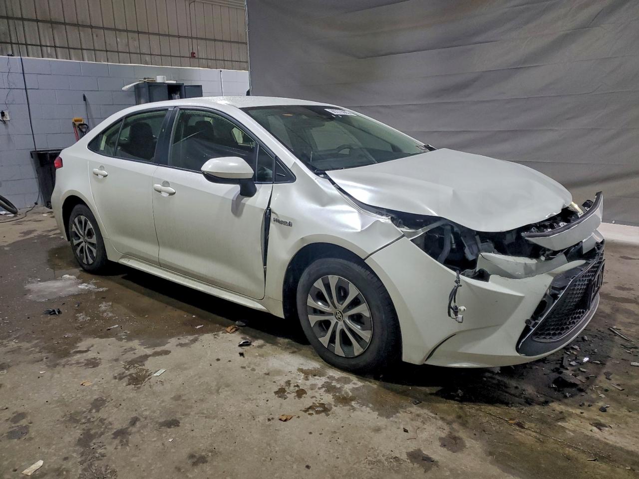 2021 TOYOTA COROLLA LE photo 4
