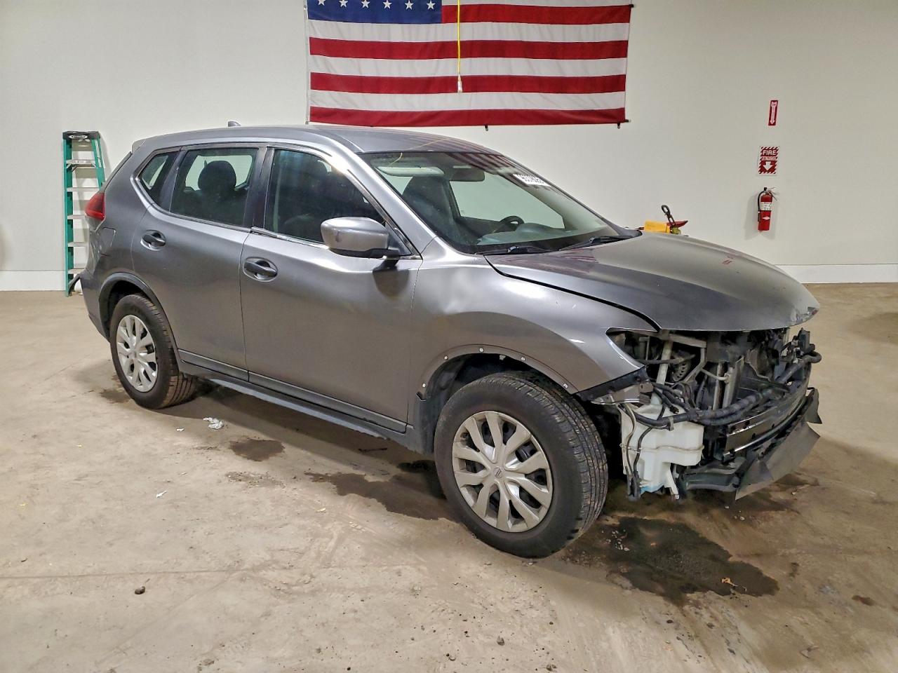 2018 NISSAN ROGUE S photo 4