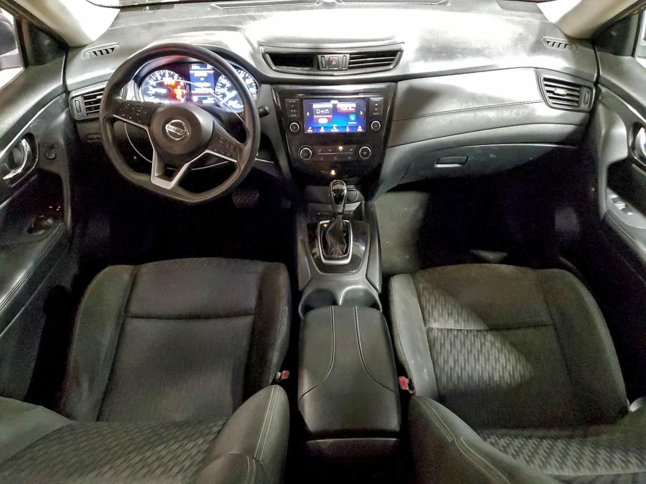 2018 NISSAN ROGUE S photo 8