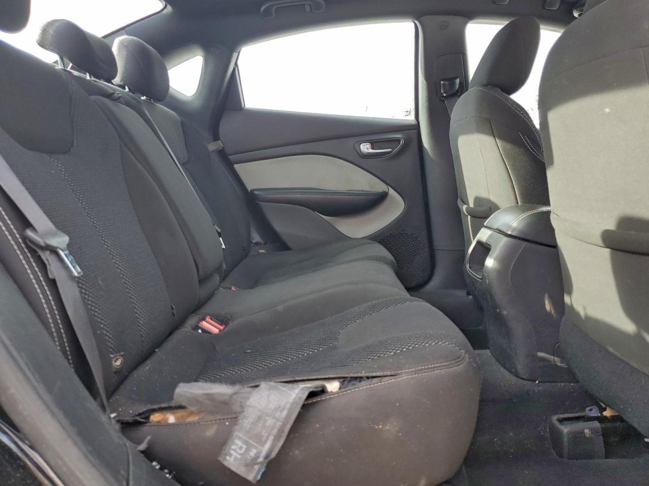 2015 DODGE DART SXT photo 10