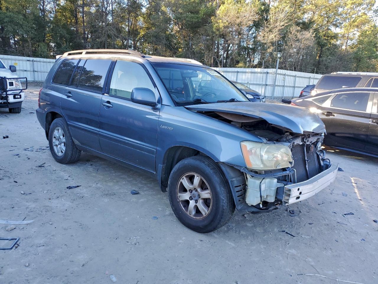 2003 TOYOTA HIGHLANDER LIMITED photo 4