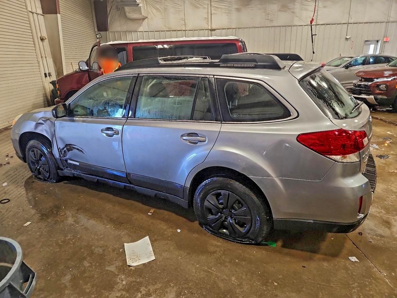 2011 SUBARU OUTBACK 2.5I photo 2