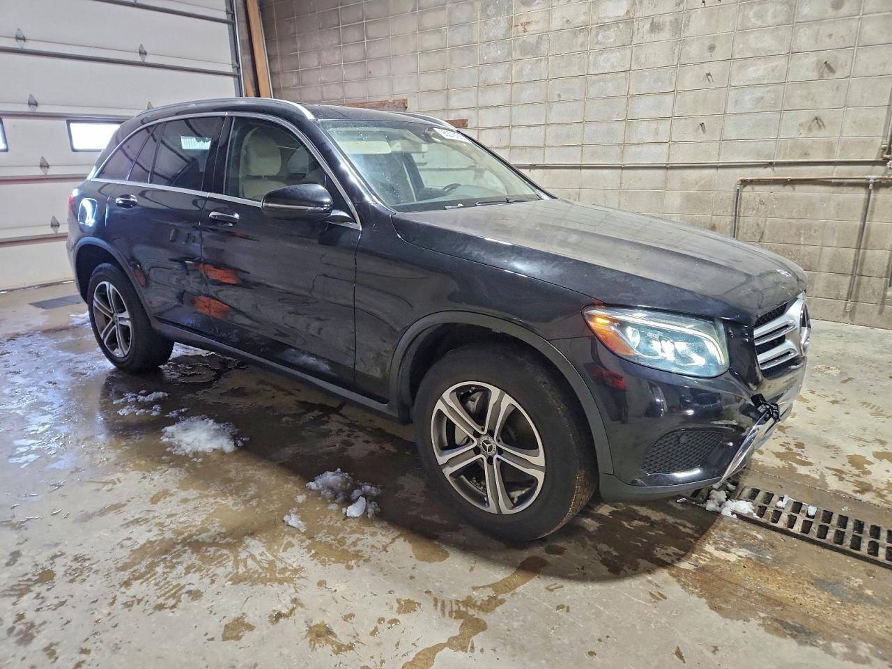 2018 MERCEDES-BENZ GLC 300 4MATIC photo 4
