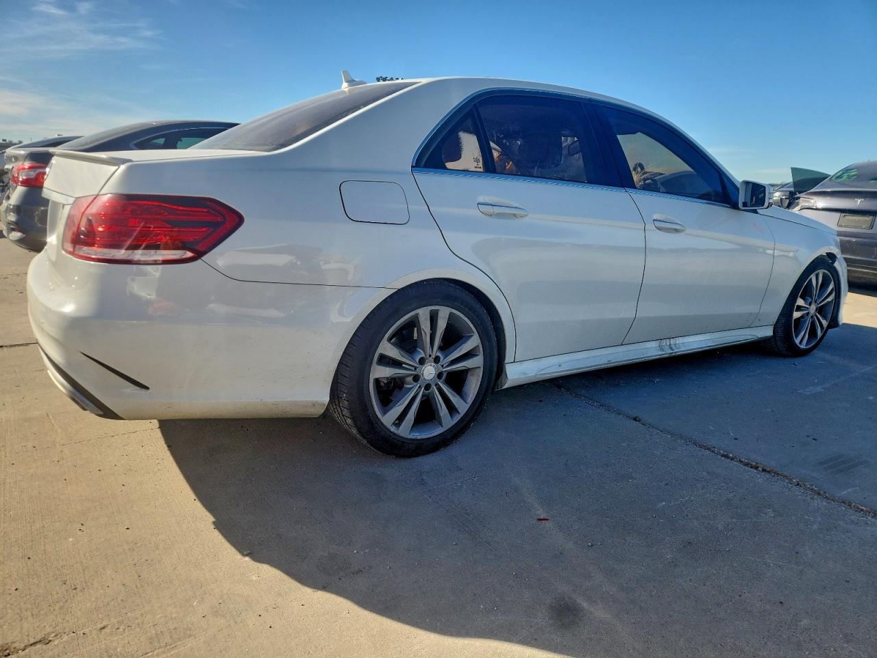 2016 MERCEDES-BENZ E 350 photo 3