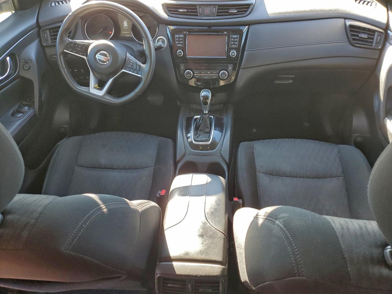 2017 NISSAN ROGUE SV photo 8