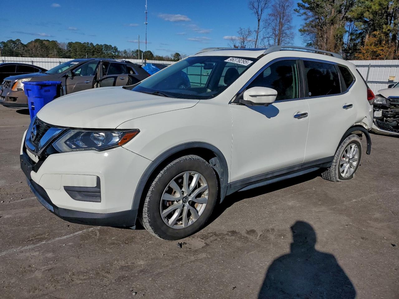 2017 NISSAN ROGUE