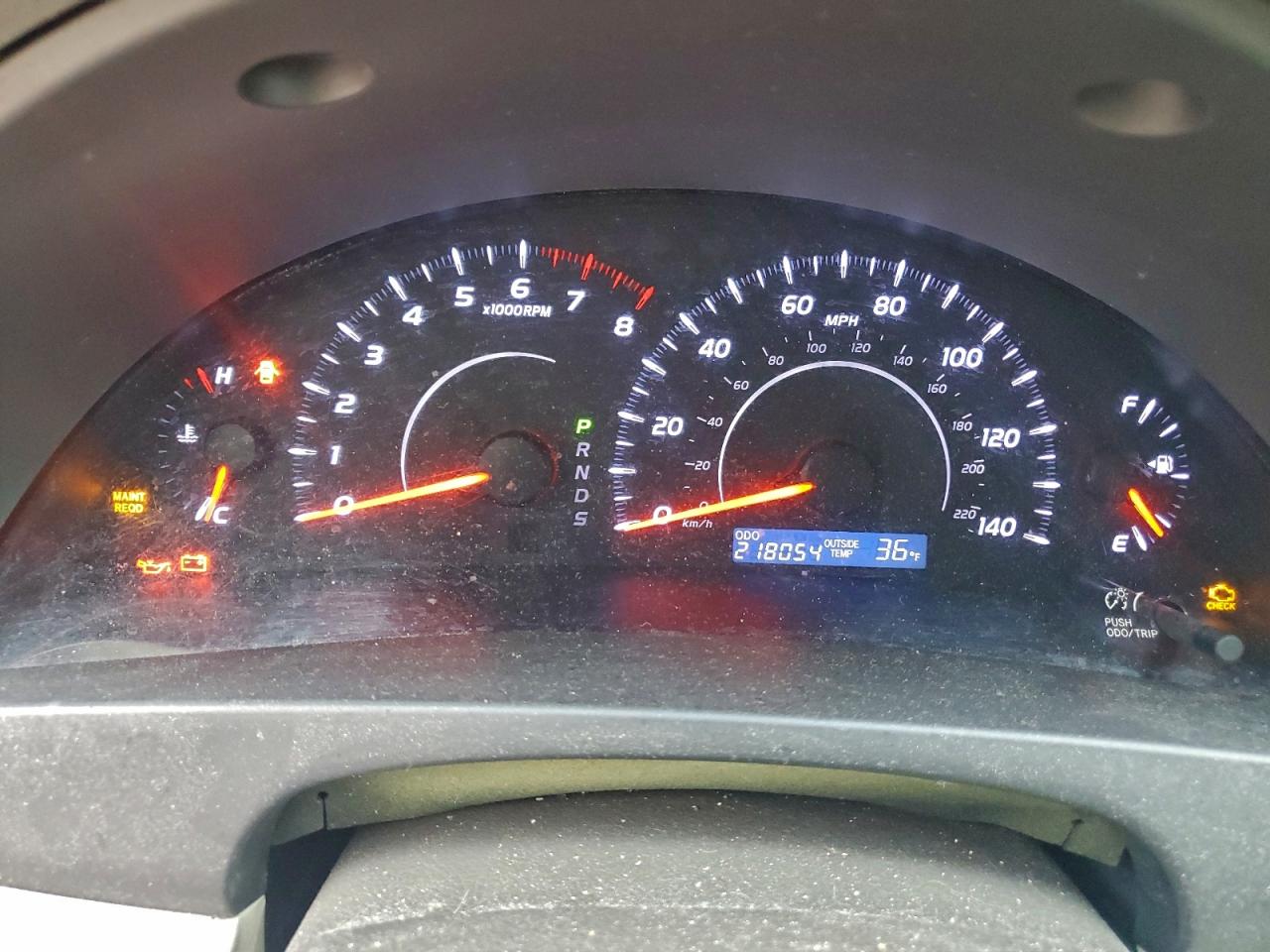 2011 TOYOTA CAMRY BASE photo 9