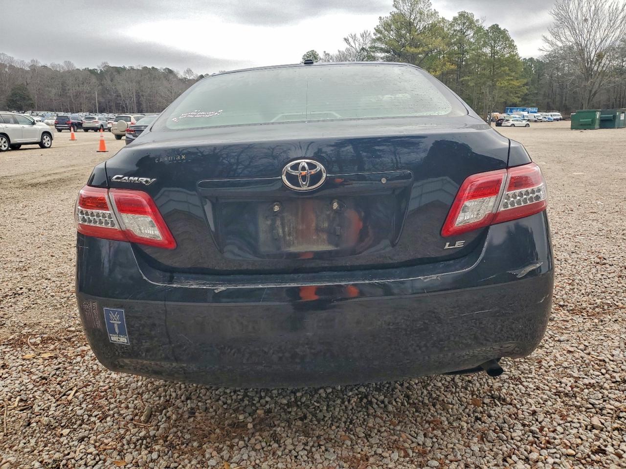 2011 TOYOTA CAMRY BASE photo 6