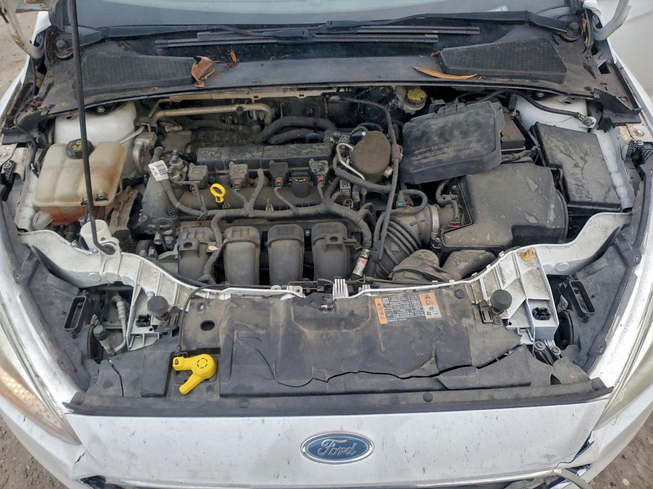 2015 FORD FOCUS SE photo 11