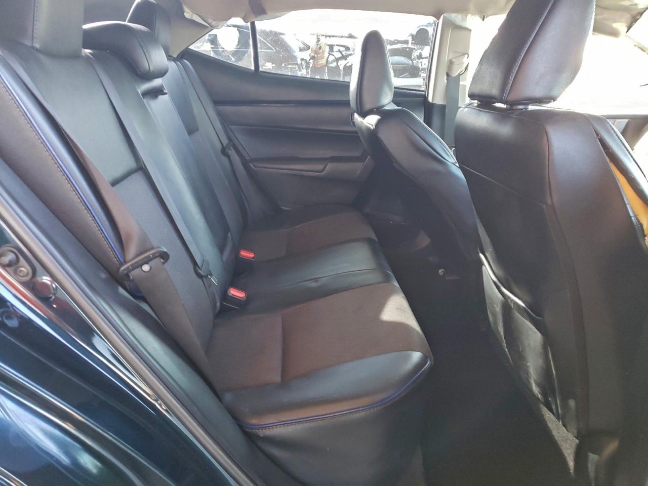 2017 TOYOTA COROLLA L photo 19