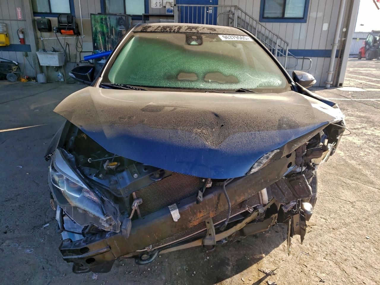 2017 TOYOTA COROLLA L photo 9