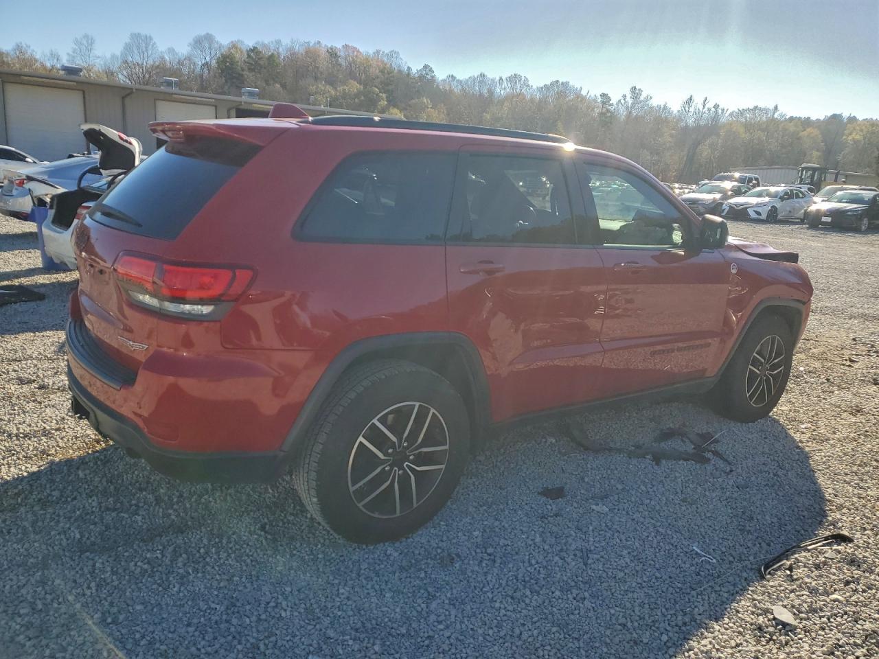 2020 JEEP GRAND CHEROKEE TRAILHAWK photo 3