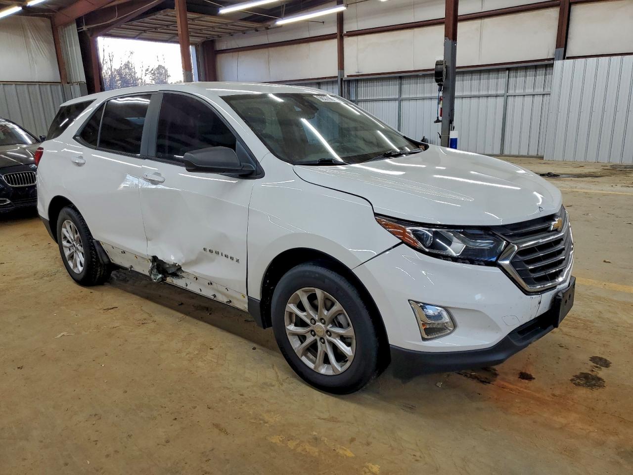 2021 CHEVROLET EQUINOX LS photo 4