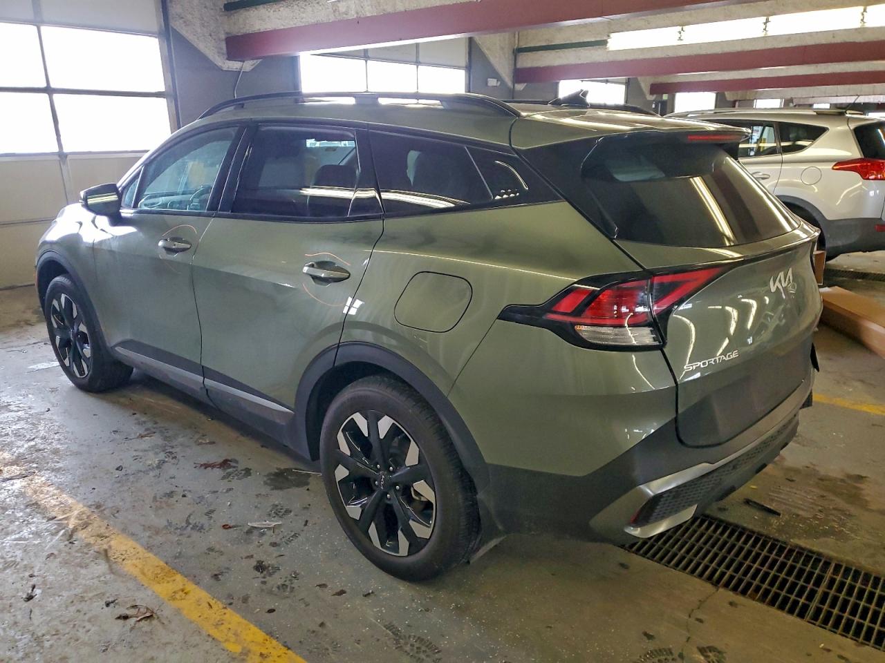 2023 KIA SPORTAGE X LINE photo 2