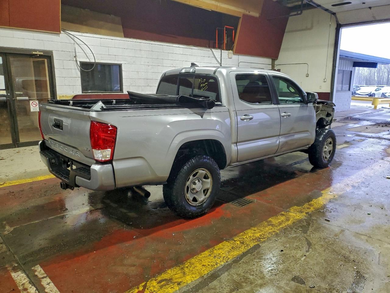 2017 TOYOTA TACOMA DOUBLE CAB photo 3