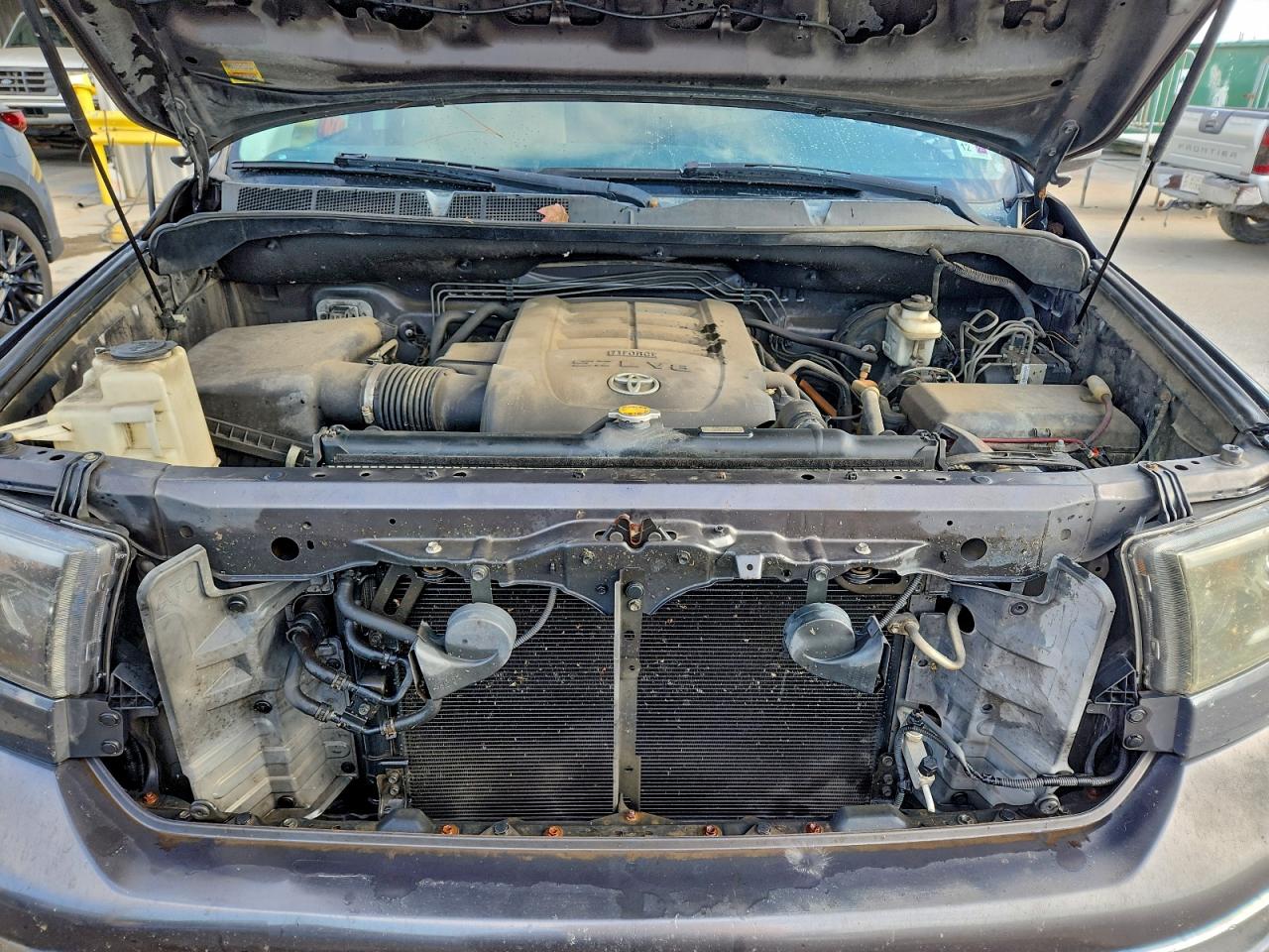 2011 TOYOTA TUNDRA DOUBLE CAB SR5 photo 11