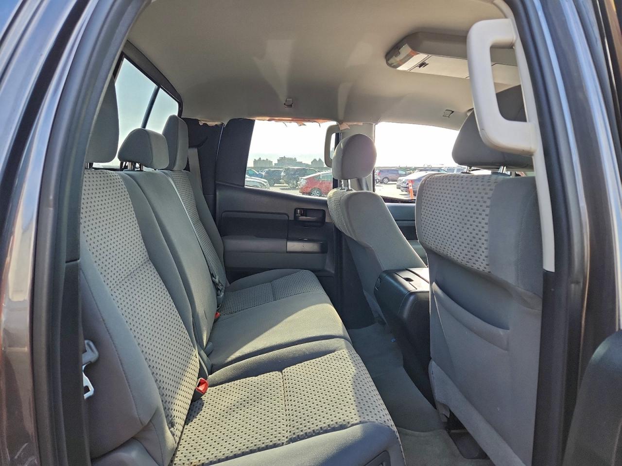 2011 TOYOTA TUNDRA DOUBLE CAB SR5 photo 10